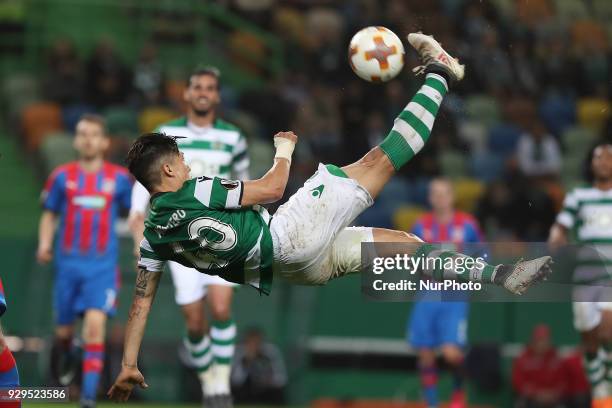 Sporting's forward Fredy Montero in action during the UEFA Europa League round of 16 1st leg football match Sporting CP vs Viktoria Plzen at the Jose...