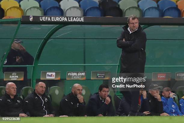 Plzen's head coach Pavel Vrba of Czech Republic during the UEFA Europa League round of 16 1st leg football match Sporting CP vs Viktoria Plzen at the...