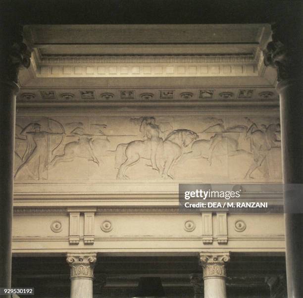 Frieze with decorative reliefs, by Alberto Bazzoni , south side of the central room, Royal Hall, Royal Pavilion, Milano Centrale railway station in...