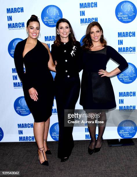 Ashley Graham, Bridget Moynahan and Noa Tishby Pose at the UNWFPA Annual Awards Luncheon on March 8, 2018 in New York City.