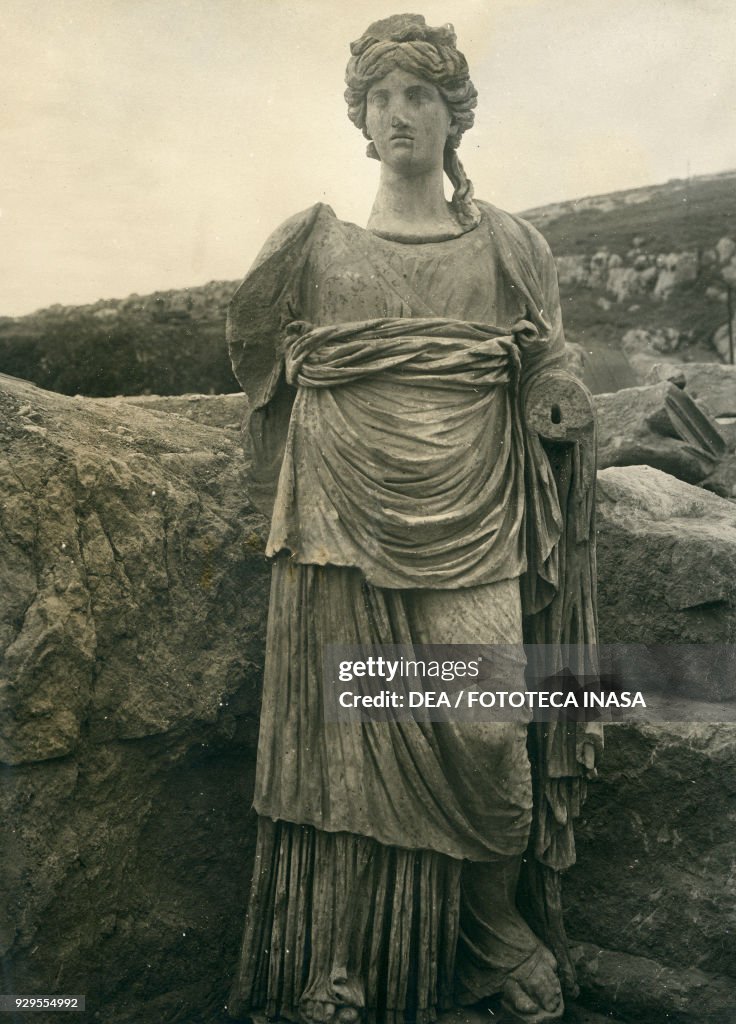 Acephalous statue with head added, Cyrene