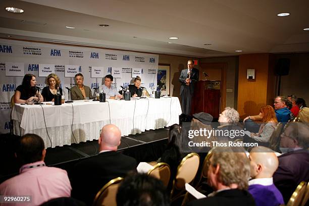 Dennis Rice Susan Donaldson Photos and Premium High Res Pictures - Getty Images
