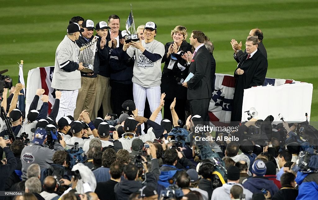 Philadelphia Phillies v New York Yankees, Game 6