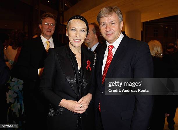 Musician Annie Lennox and Mayor of Berlin Klaus Wowereit attend the gala dinner BELSTAFF FOR PEACE to the 10th World Summit of Nobel Peace Laureates...