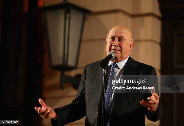 Former President of South Africa Frederik Willem de Klerk delivers a speech at the gala dinner BELSTAFF FOR PEACE to the 10th World Summit of Nobel...