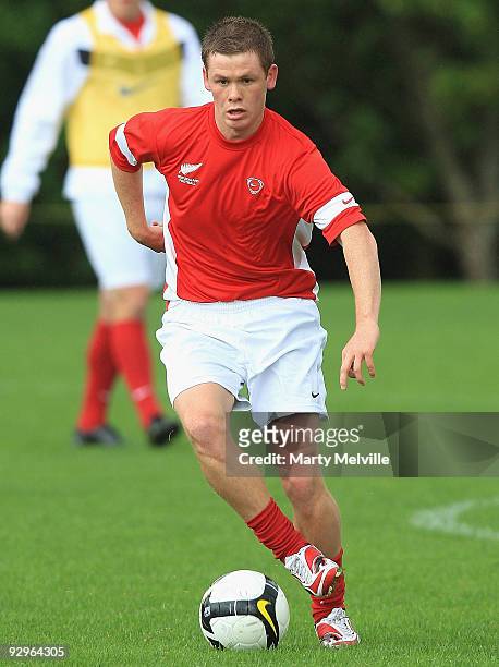 Michael McGlinchey of the All Whites warms up during a New Zealand All Whites training session at Endeavour Park on November 11, 2009 in Wellington,...