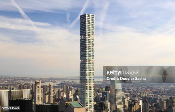 432 park avenue is a residential skyscraper, new york , new york , usa - skyscraper stockfoto's en -beelden