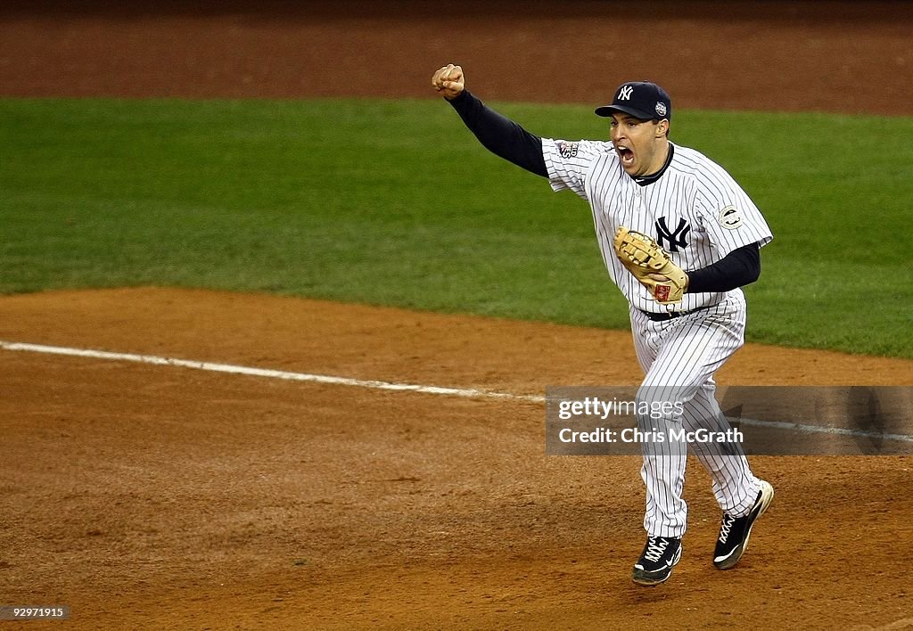 Philadelphia Phillies v New York Yankees, Game 6