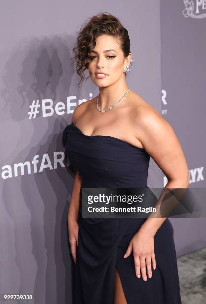Model Ashley Graham attends the 2018 amfAR Gala New York at Cipriani Wall Street on February 7, 2018 in New York City.