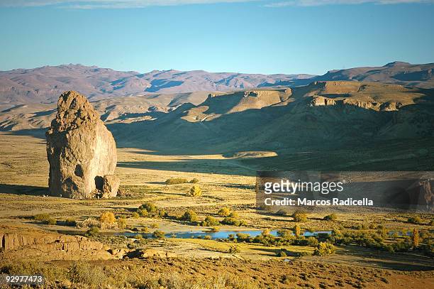piedra parada, chubut, patagonia - radicella stock pictures, royalty-free photos & images