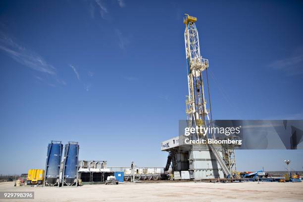 Nabor B26 Rig 51 Nabors Industries Ltd Photos & High Res Pictures - Getty Images