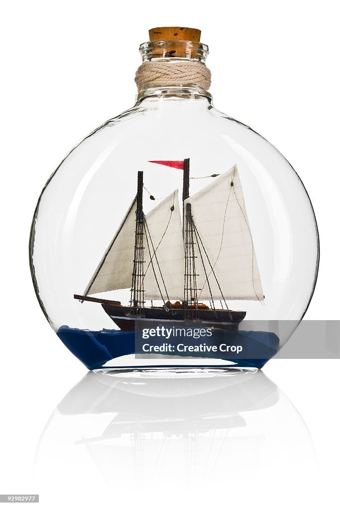 Model ship in a bottle