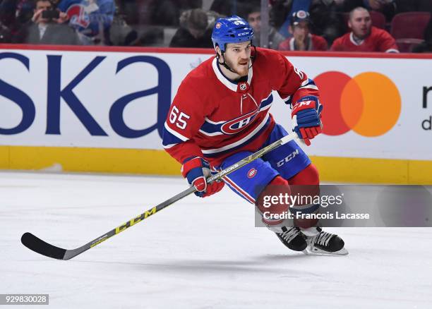 Andrew Shaw of the Montreal Canadiens skates against the New York Islanders in the NHL game at the Bell Centre on February 28, 2018 in Montreal,...