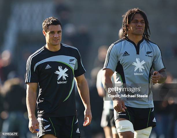 Dan Carter and Rodney So'oialo during the New Zealand training session at Arena Civica on November 11, 2009 in Milan, Italy.