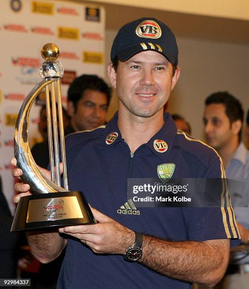India v Australia - 7th ODI India v Australia - 7th ODI
