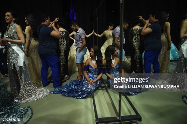Backwards Pageant Beauty Pageant Backstage Photos and Premium High Res Pictures - Getty ...
