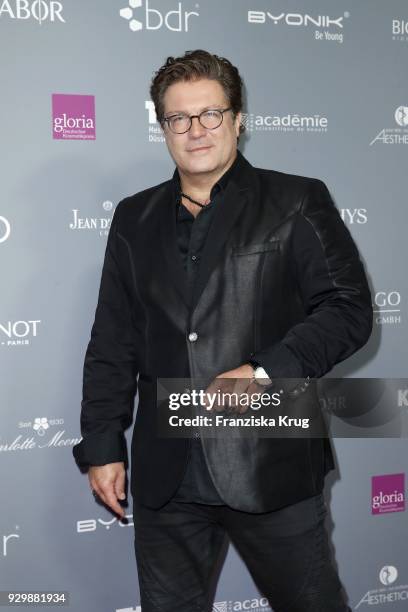 Francis Fulton-Smith attends the Gloria - Deutscher Kosmetikpreis at Hilton Hotel on March 9, 2018 in Duesseldorf, Germany.