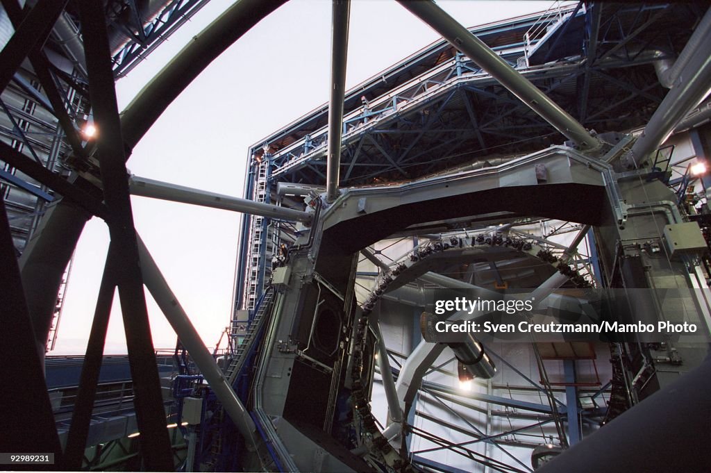 CHL: VLT Observatory