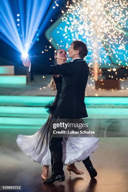 Ingolf Lueck and Ekaterina Leonova perform on stage during the pre-show 'Wer tanzt mit wem? Die grosse Kennenlernshow' of the television competition...