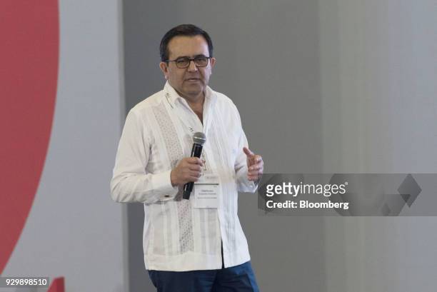 Ildefonso Guajardo Villarreal, Mexico's secretary of economy, speaks during the Banks of Mexico Association Annual Banking Convention in Acapulco,...