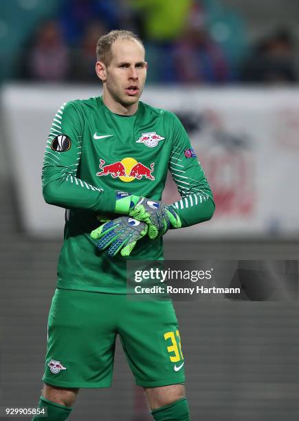 Goalkeeper Peter Gulacsi of RB Leipzig looks on during the UEFA Europa League Round of 16 match between RB Leipzig and Zenit St Petersburg at the Red...