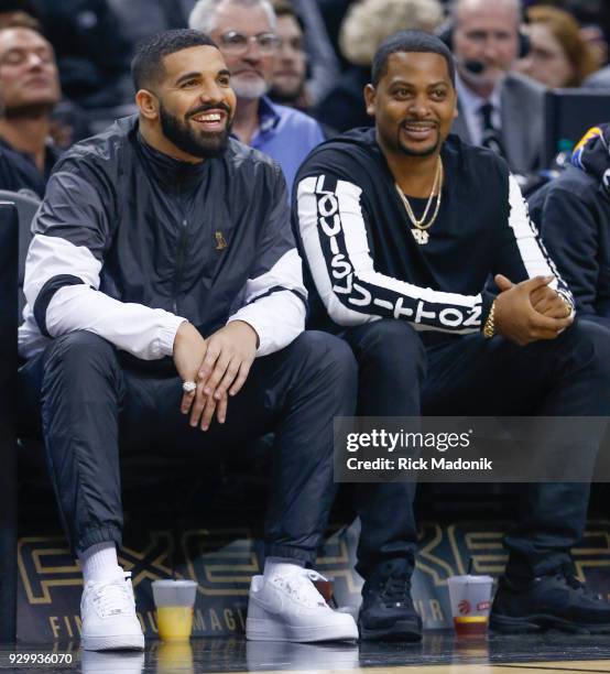 Air Drake Photos and Premium High Res Pictures - Getty Images