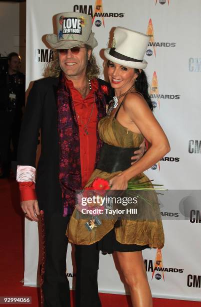 Kenny Alphin of Big and Rich and Christiev Alphin attend the 43rd Annual CMA Awards at the Sommet Center on November 11, 2009 in Nashville, Tennessee.