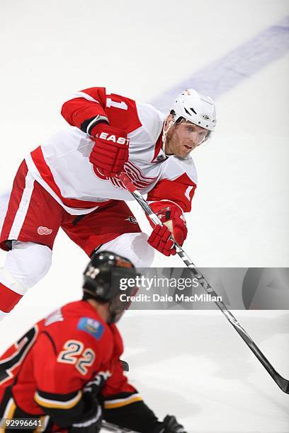 Daniel Cleary of the Detroit Red Wings skates against the Calgary Flames during their game on October 31, 2009 at the Pengrowth Saddledome in...