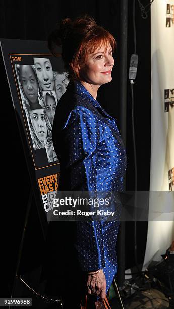 Actress Susan Sarandon attends the fifth annual Focus for Change benefit dinner and concert at Roseland Ballroom on November 11, 2009 in New York...