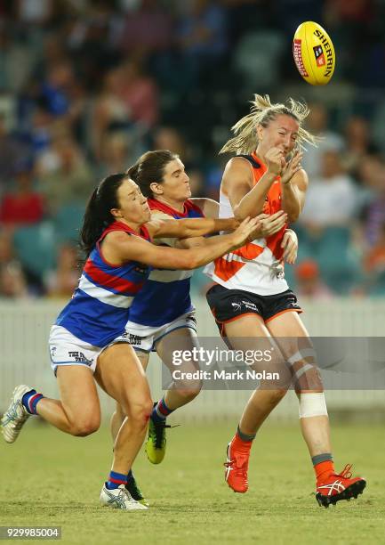 Tanya Hetherington of the Giants in action during the round six AFLW match between the Greater Western Sydney Giants and the Western Bulldogs at UNSW...