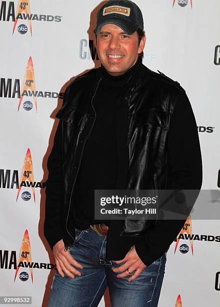 Musician Rodney Atkins attends the 43rd Annual CMA Awards at the Sommet Center on November 11, 2009 in Nashville, Tennessee.