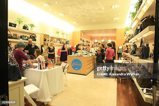 General view of atmosphere at a cocktail hosted by Platine Pop-Up Bakery and Anya Hindmarch to Benefit CoachArt on November 11, 2009 in Los Angeles,...