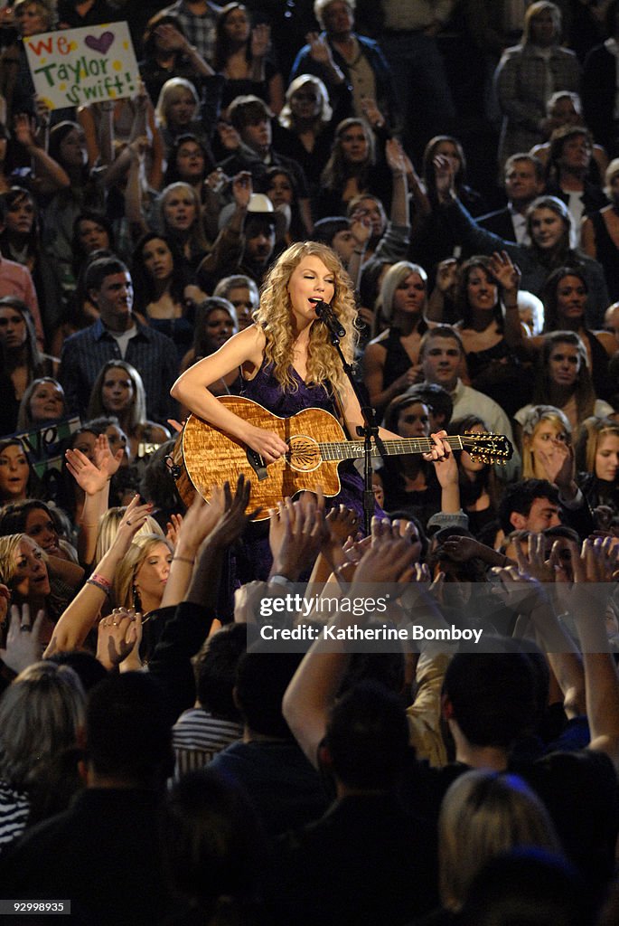 The 43rd Annual CMA Awards - Show