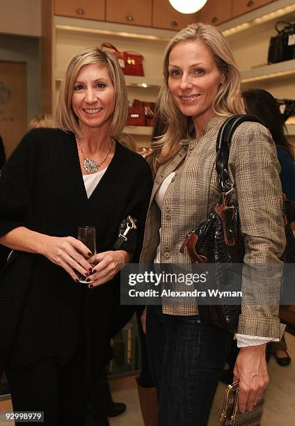 Jamie Tisch and guest attend a cocktail hosted by Platine Pop-Up Bakery and Anya Hindmarch to Benefit CoachArt on November 11, 2009 in Los Angeles,...