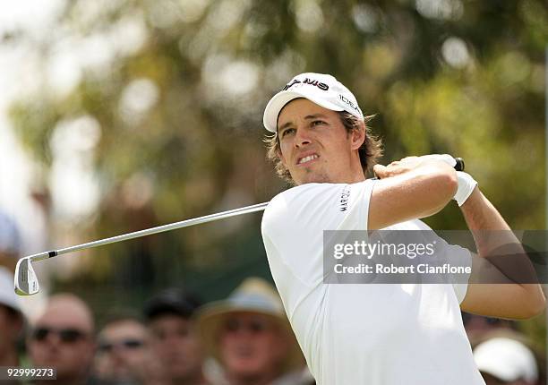 Aaron Baddeley of of Australia tees off on the 6th hole during round one of the 2009 Australian Masters at Kingston Heath Golf Club on November 12,...