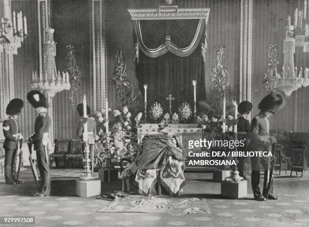The funeral chamber set up at Buckingham Palace on the occasion of the death of King Edward VII , May 1910, England, photo by Worlds Graphic Press,...