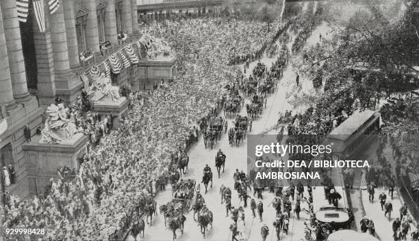 Parade on the Fifth Avenue in honor of Theodore Roosevelt on his return from Europe and Africa, New York, in June 1910, United States of America,...