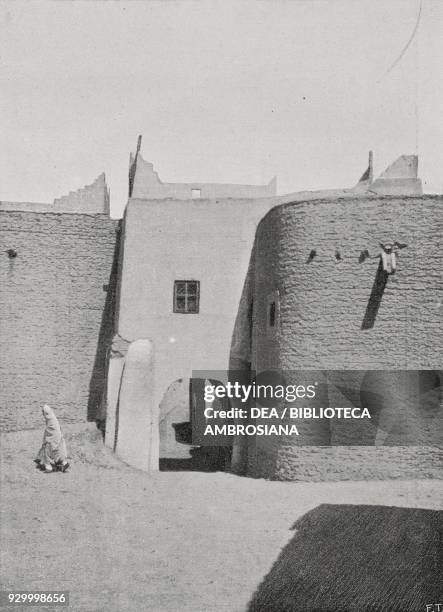 Gate in the city of Ghadames, Libya, Italian-Turkish war, from L'Illustrazione Italiana, Year XXXVIII, No 47, November 19, 1911.