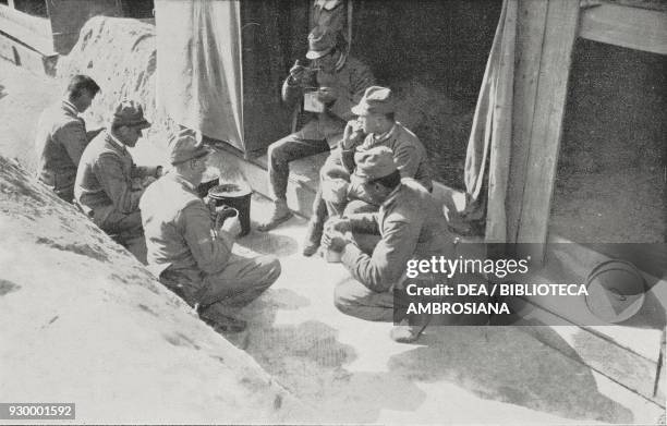 Italian Rations 737 Military Rations Stock Photos, High-Res Pictures, and Images ...