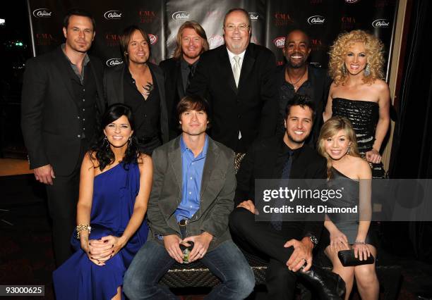 Jimi Westbrook, Keith Urban, Phillip Sweet, Mike Dungan, President and CEO Capitol Records Nashville, Darius Rucker and Kimberly Roads Karen...