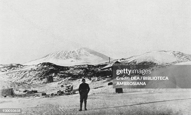 Shackleton Gate 26 Shackleton Base Stock Photos, High-Res Pictures, and Images - Getty ...