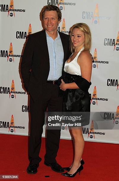 Craig Morgan and daughter attend the 43rd Annual CMA Awards at the Sommet Center on November 11, 2009 in Nashville, Tennessee.