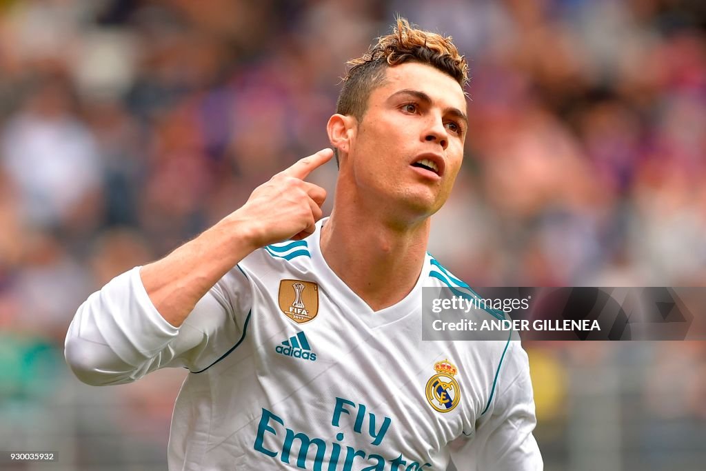 TOPSHOT-FBL-ESP-LIGA-EIBAR-REAL MADRID