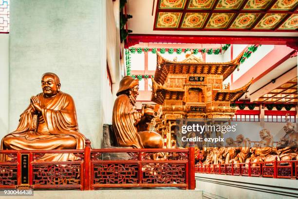 ancient monks at lingyin temple, hangzhou - china jiangyin imagens e fotografias de stock