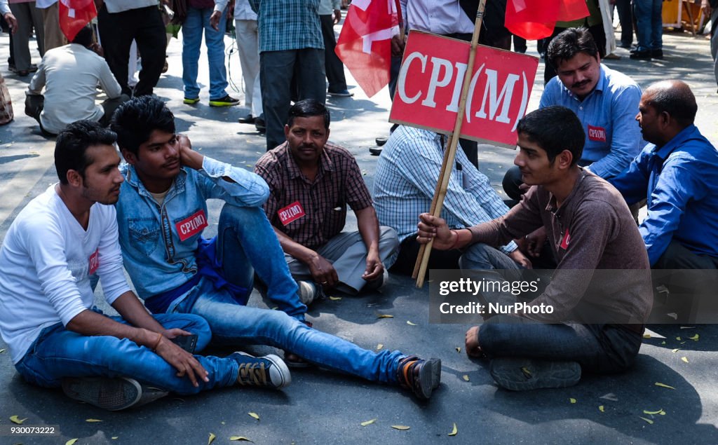 Leftist Parties protest against BJP in New Delhi