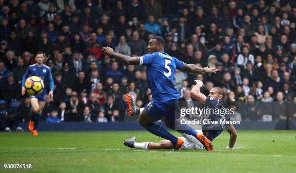 Jose Salomon Rondon of West Bromwich Albion scores his side's first goal during the Premier League match between West Bromwich Albion and Leicester...