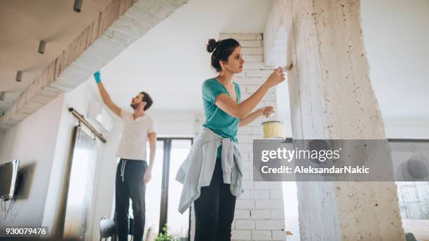 huis schilderij - klussen stockfoto's en -beelden