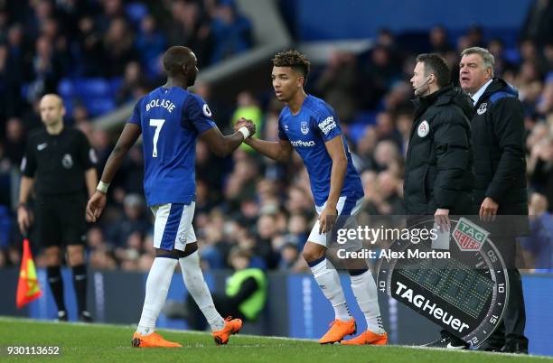 Yannick Bolasie of Everton is substituted for Mason Holgate during the Premier League match between Everton and Brighton and Hove Albion at Goodison...