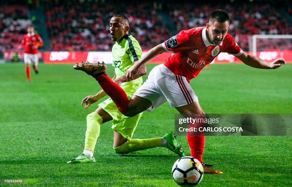 FBL-POR-LIGA-BENFICA-AVES