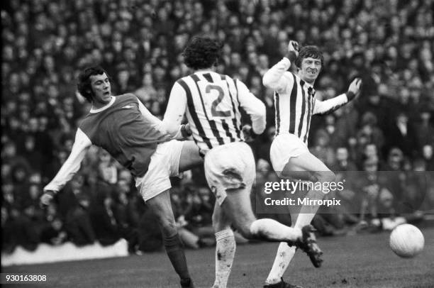 English League Division One match at the Hawthorns. West Bromwich Albion 2 v Arsenal 2. Albion right-back Lyndon Hughes and centre-half John Wile...